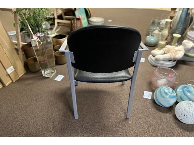 2 stoelen - afbeelding 4 van  14