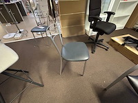 2 stoelen - afbeelding 2 van  7