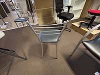 2 stoelen - afbeelding 4 van  7
