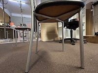 2 stoelen - afbeelding 6 van  7