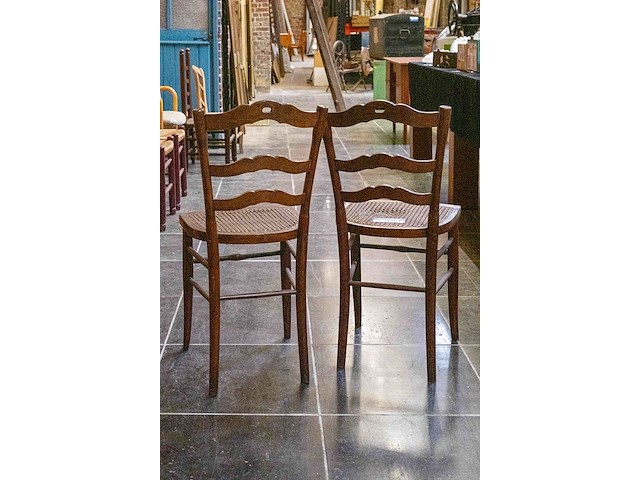 2 stoelen - afbeelding 2 van  2