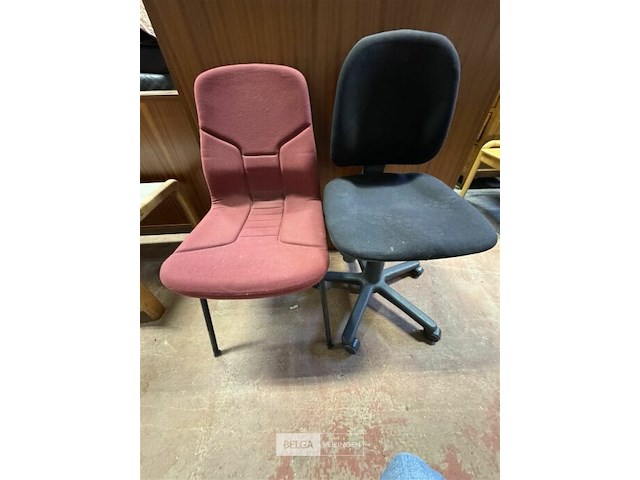 2 stoelen - afbeelding 1 van  3