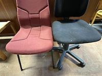 2 stoelen - afbeelding 1 van  3