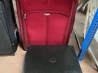 2 stoffen reiskoffers bordeaux en zwart, 2 zwarte aktetassen - afbeelding 2 van  3