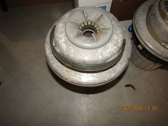 2 stofzuiger motors nelfiks - afbeelding 2 van  2