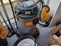2 stofzuigers + werkmateriaal & koffers