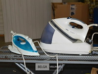 2 strijkijzers en strijkplank - afbeelding 2 van  3