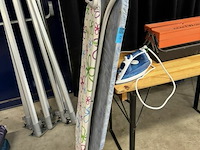 2 strijkplanken + strijkijzer bosch - afbeelding 1 van  5