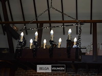 2 stuks rustieke smeedijzeren kroonluchter met houten balk met 8 lampen - afbeelding 1 van  3