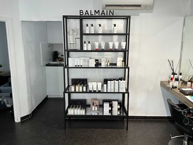 2 stuks wandkasten zonder inhoud - afbeelding 5 van  12