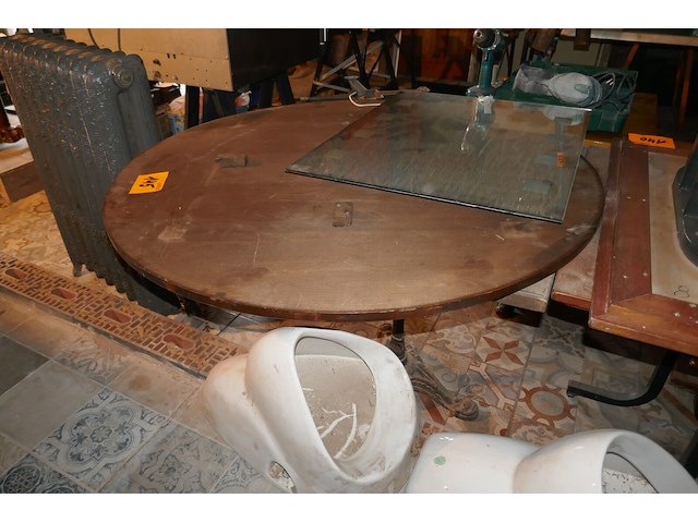 2 tafel onderstellen & 5 tafelbladen - afbeelding 1 van  3