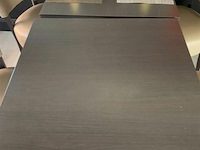 2 tafeltjes en 4 stoelen - afbeelding 4 van  4