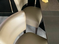 2 tafeltjes en 4 stoelen - afbeelding 2 van  2