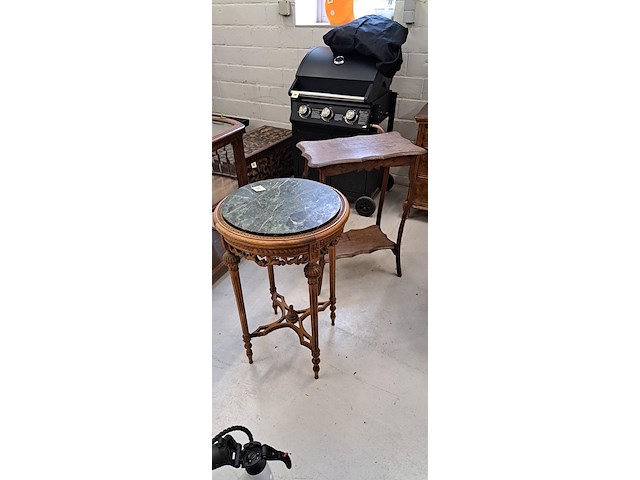 2 tafeltjes - afbeelding 1 van  1