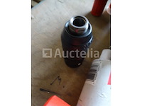 2 tanks met verschillende gereedschappen detail: . 2 mandrels. hoogtepunten (hilti, hitachi, enz.). glijmiddelen. diversen - afbeelding 6 van  17