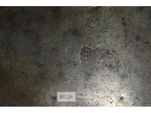 2 tinnen schotels vermoedelijk 18 eeuws met keurmerk - afbeelding 3 van  5