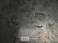 2 tinnen schotels vermoedelijk 18 eeuws met keurmerk - afbeelding 4 van  5