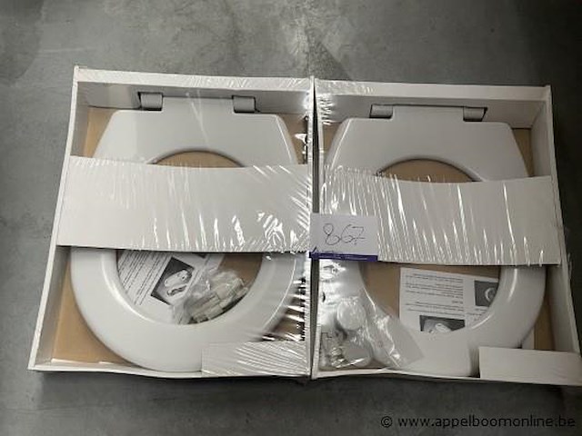 2 toiletbrillen - afbeelding 1 van  1