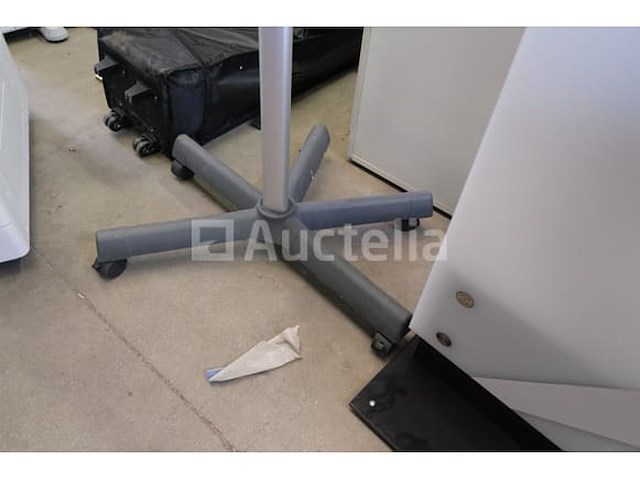 2 totemdisplays - afbeelding 1 van  5