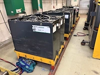 2 tractiebatterijen hoppecke - afbeelding 2 van  8