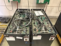 2 tractiebatterijen hoppecke - afbeelding 3 van  8