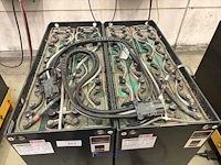 2 tractiebatterijen hoppecke - afbeelding 4 van  7