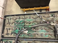 2 tractiebatterijen hoppecke - afbeelding 6 van  7