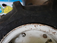 2 tractorbanden op velg 400-9-2pr - afbeelding 2 van  3