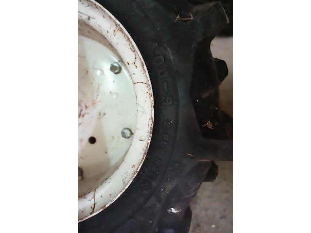 2 tractorbanden op velg 400-9-2pr - afbeelding 3 van  3