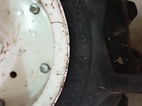 2 tractorbanden op velg 400-9-2pr - afbeelding 3 van  3