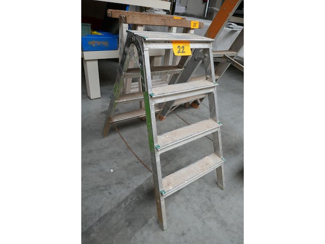 2 trapladders - afbeelding 3 van  4
