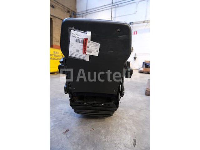 2 treinmachinistenstoelen (voor collector) - afbeelding 4 van  9