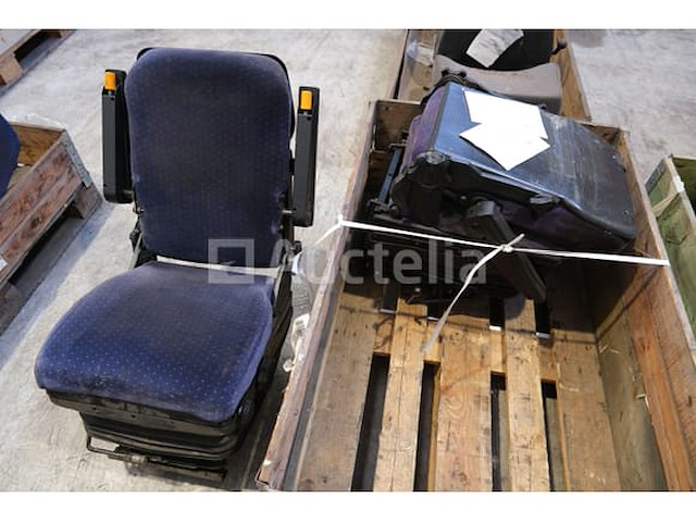 2 treinmachinistenstoelen (voor collector) - afbeelding 9 van  9