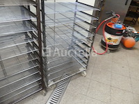 2 trolleys met roosters 60x40 cm - afbeelding 2 van  9