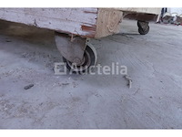 2 trolleys met wielen - afbeelding 11 van  13