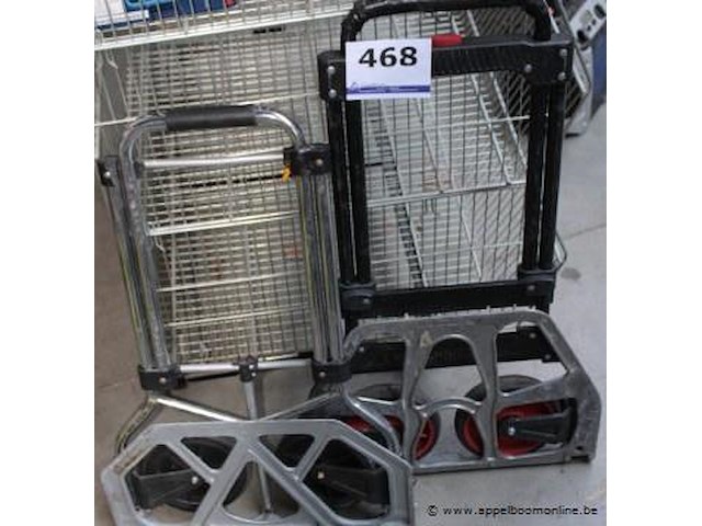 2 trolleys - afbeelding 1 van  2