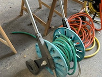 2 tuinslangen op haspel - afbeelding 2 van  6