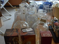 2 vaasjes - afbeelding 1 van  6