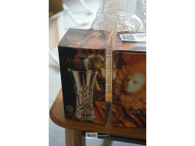 2 vaasjes - afbeelding 2 van  6