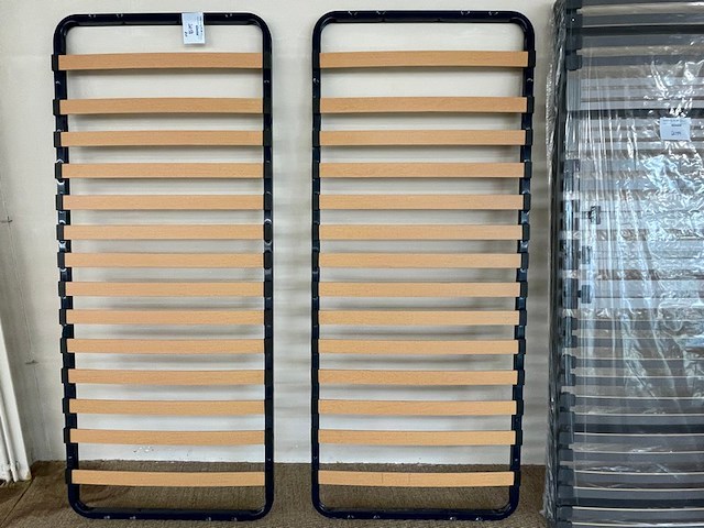 2 vaste lattenbodems - afbeelding 1 van  3