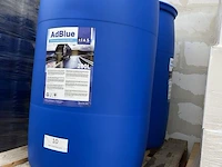 2 vaten adblue - 200 l
