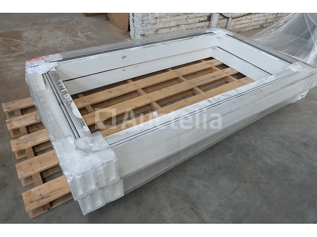2 velux dakraamlijsten - afbeelding 1 van  4