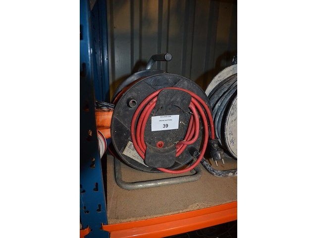 2 verlengkabels op haspel - afbeelding 2 van  5