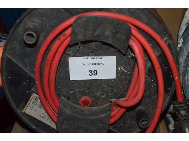 2 verlengkabels op haspel - afbeelding 3 van  5