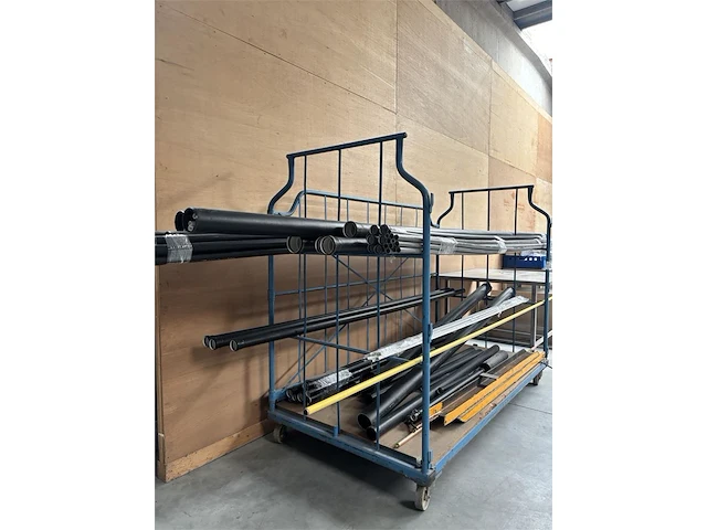 2 verrijbare karren cordes - afbeelding 1 van  3