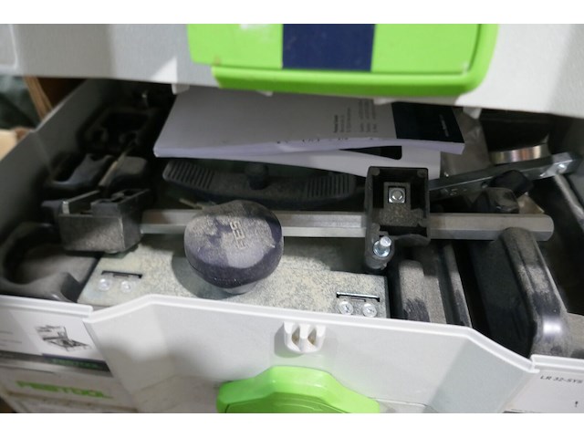2 verrijdbare materiaalkastjes met inhoud - afbeelding 5 van  7