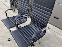 2 verzorgde bureelstoelen - afbeelding 5 van  12