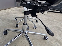 2 verzorgde bureelstoelen - afbeelding 8 van  12