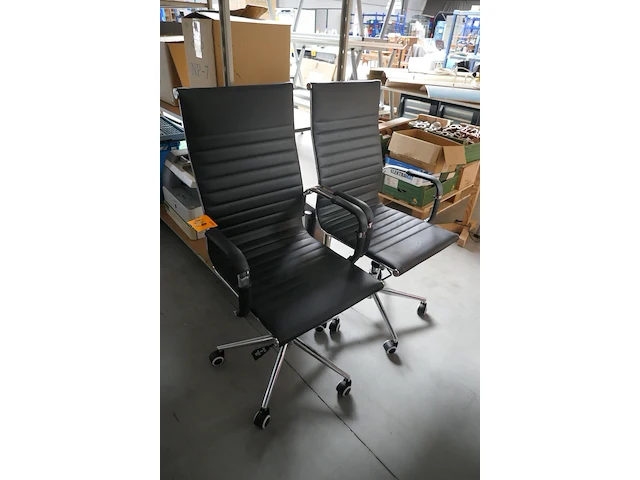 2 verzorgde bureelstoelen - afbeelding 9 van  12