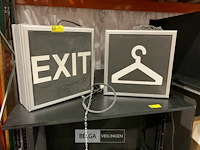 2 vintage aanwijzingsborden